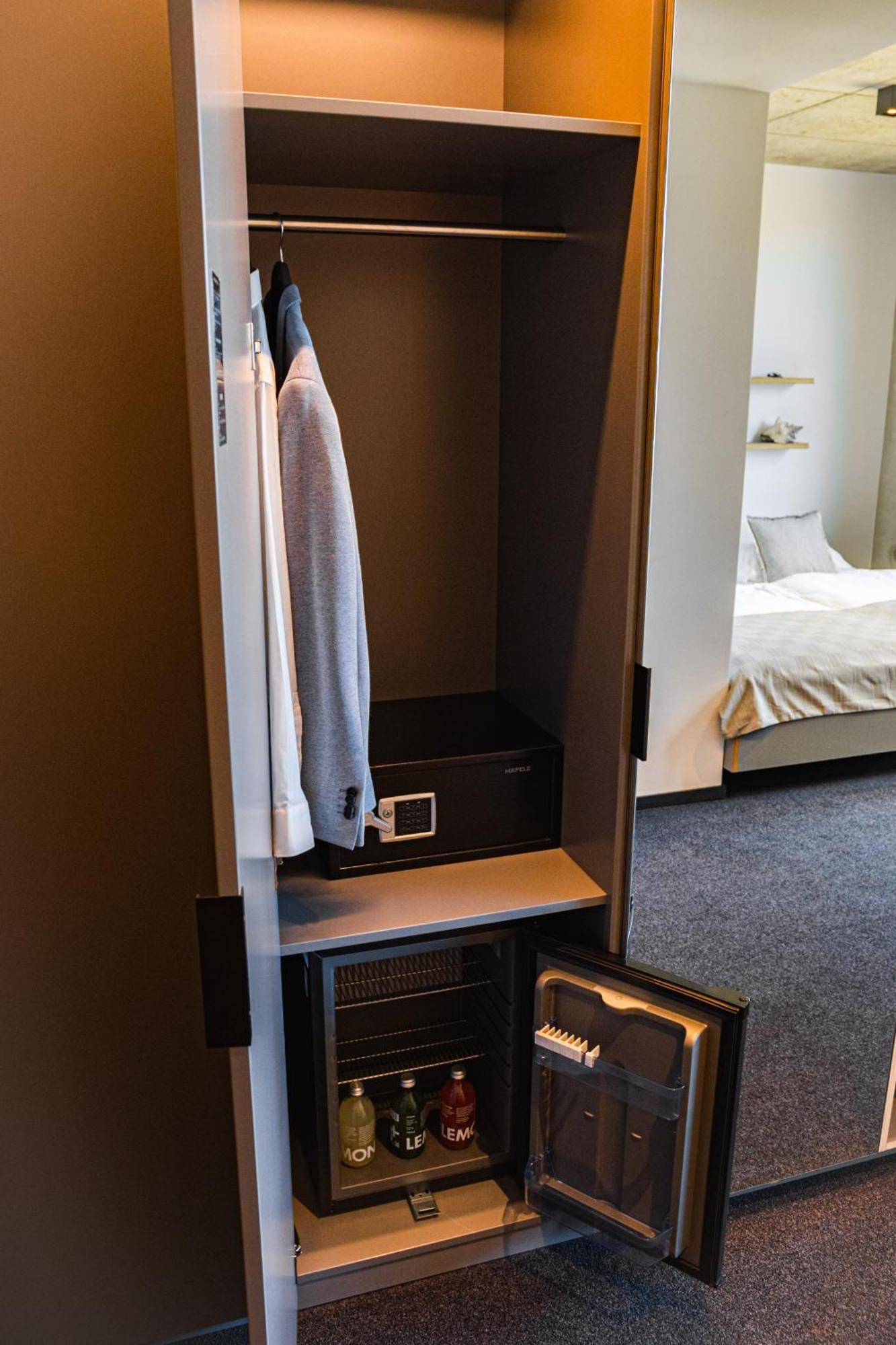 Hotel Am Campus Мьонхенгладбах Екстериор снимка