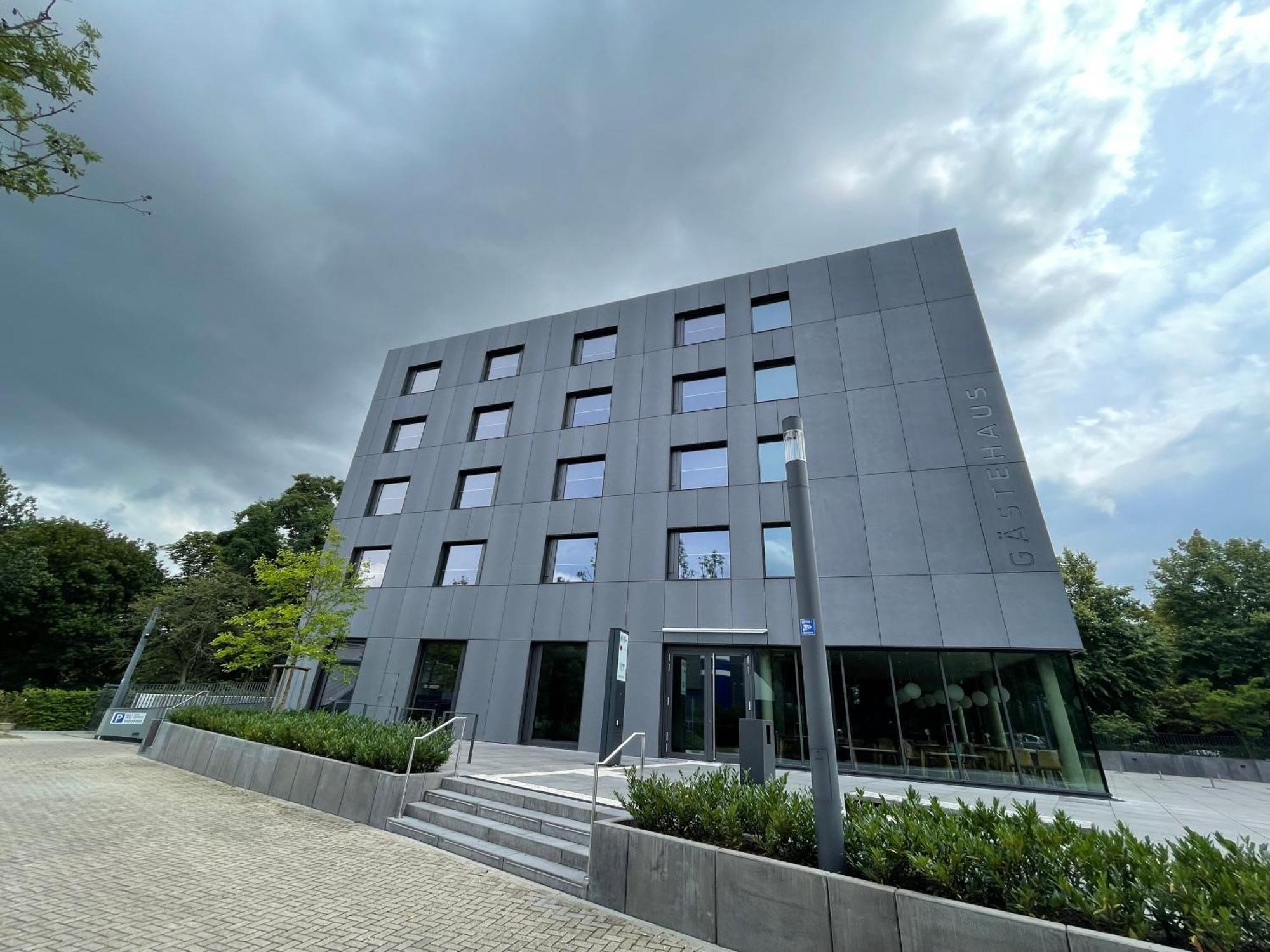 Hotel Am Campus Мьонхенгладбах Екстериор снимка